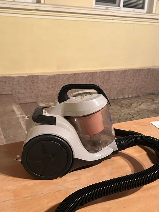 Прахосмукачка Philips серия 1000