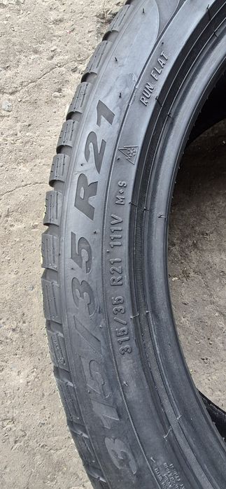 4 anvelope iarna RFT Pirelli,fata 275/40/21,spate 315/35/21.Pret/buc.