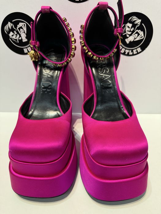 VERSACE Purple Satin Medusa Block Heel Pumps. Номер 37