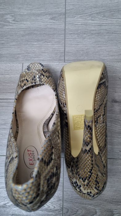 Pantofi de dama cu toc