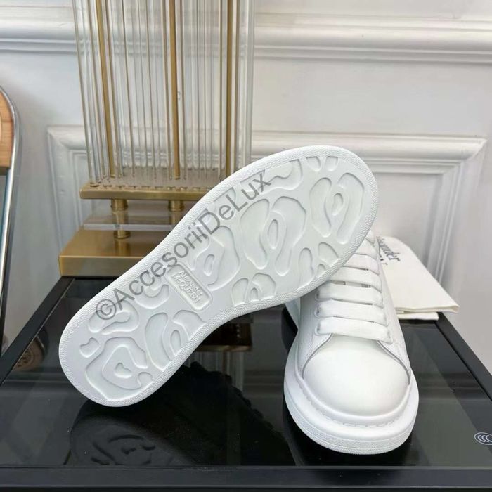 Alexander McQueen White/White Sneakers Full Box Verificare Colet