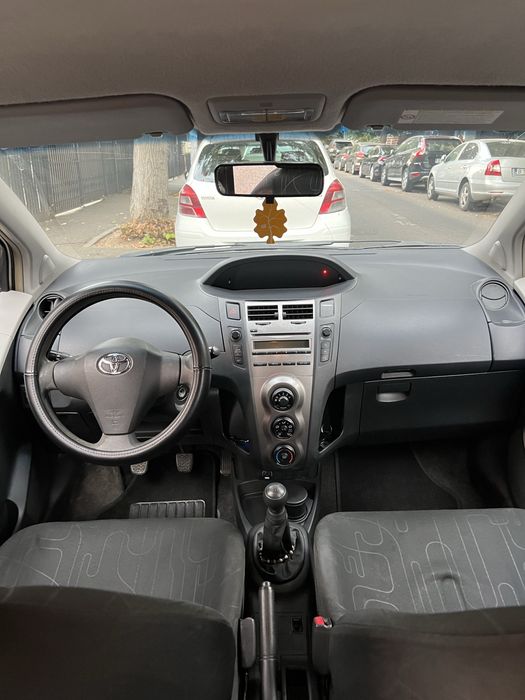 Toyota yaris 1.0 benzina 2010