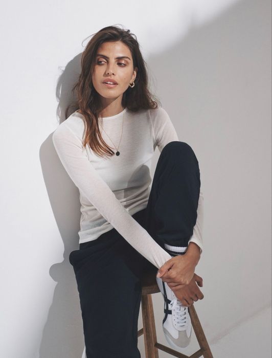 NEXT. Базовый лонгслив.