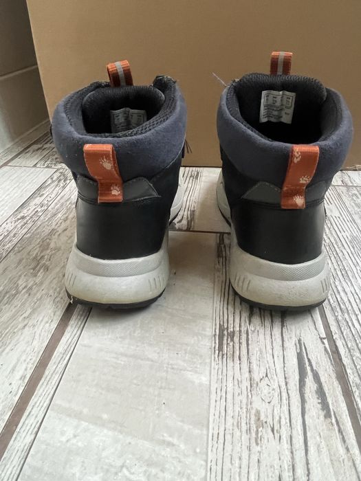 Боти за момче Clarks 28номер