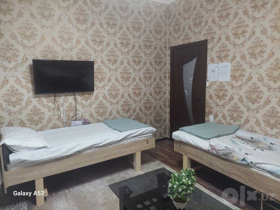 Хостел, Янги форматдаги хостел. Black and white hostel