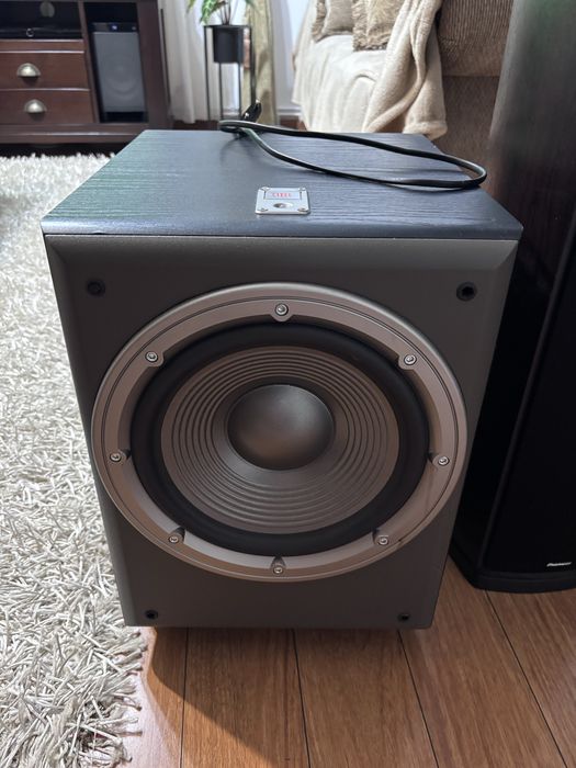 Vand exhipamente audio de calitate