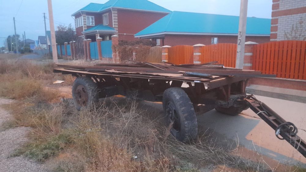 Прицеп зиловский