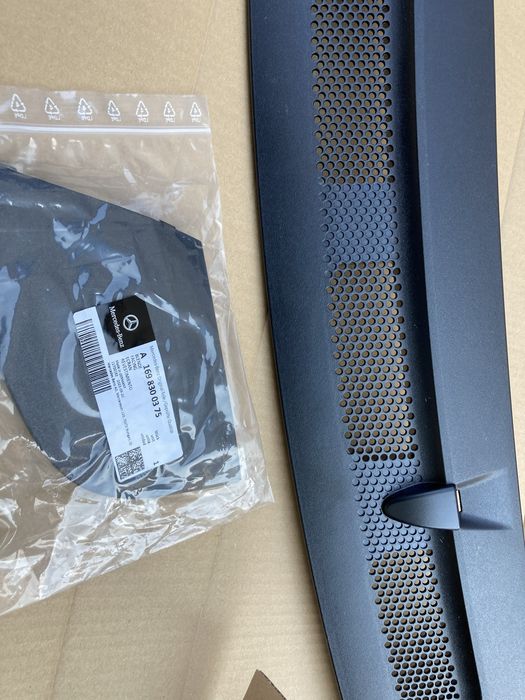 Кора преден капак W245 , кора пръскалки чистачки