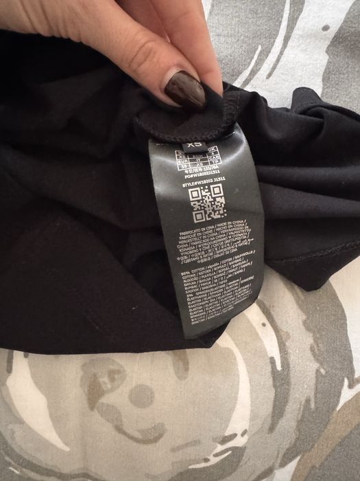 Нова оригинална тениска guess