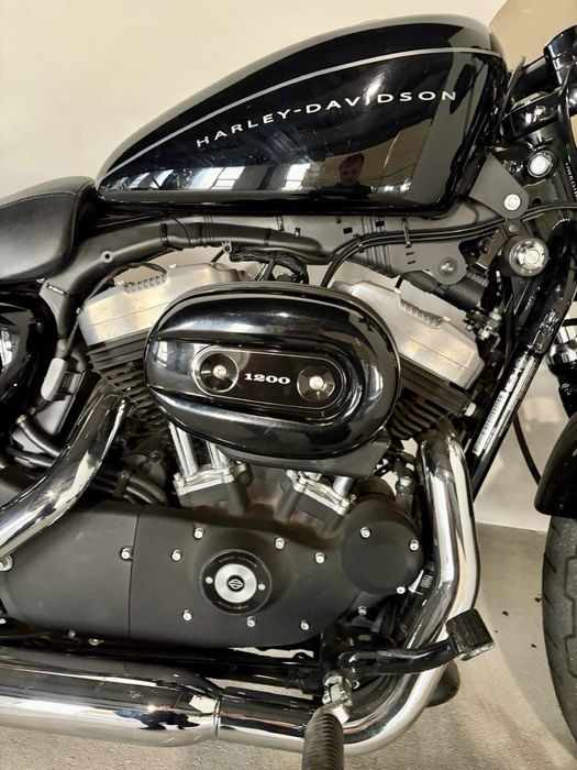 VÂND MOTOCICLETA  Harley-Davidson 1200