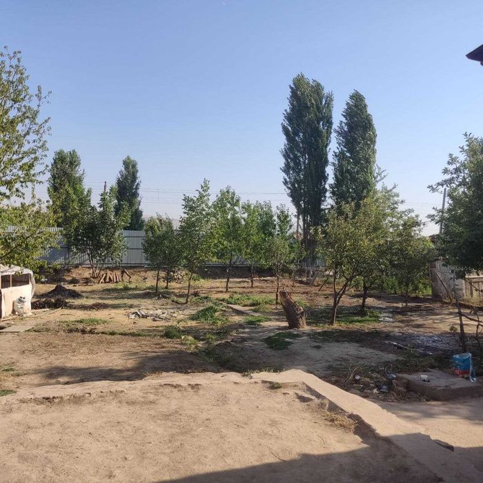 uy sotiladi 6 сўти dan 2ta