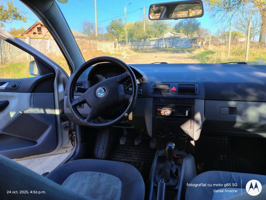 Vând sau schimb Skoda fabia1 1.4mpi 2002
