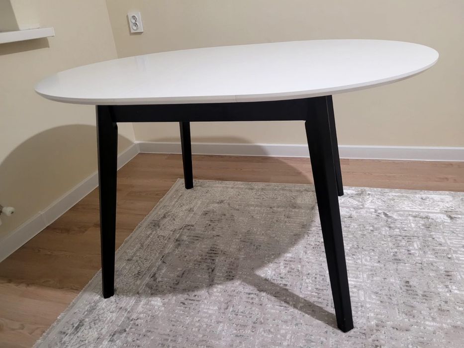 Продается стол из МДФ