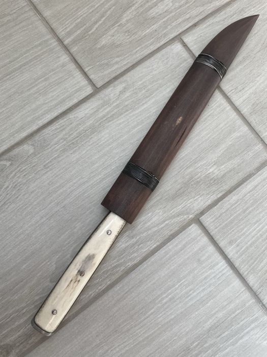 Буйновски нож , стар нож