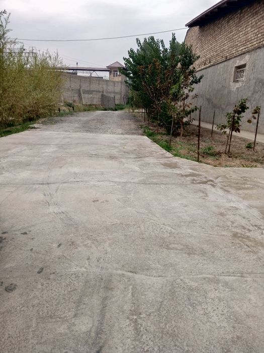 Uy sotiladi srochno Pushkindan kelishamiz