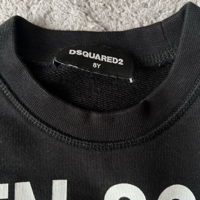 Суичър и тениска на Dsquared2