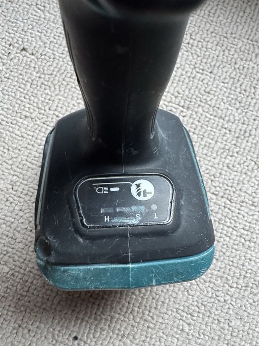 Акумултаорен Винтоверт Makita DTD154.    18V