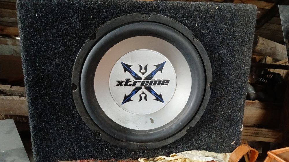 Vând subwoofer auto