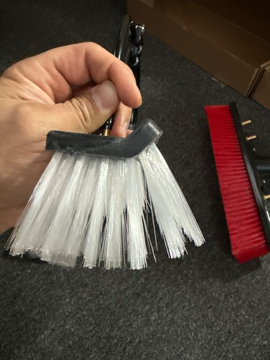 Щетки для мытья фасада,ветрин,окон