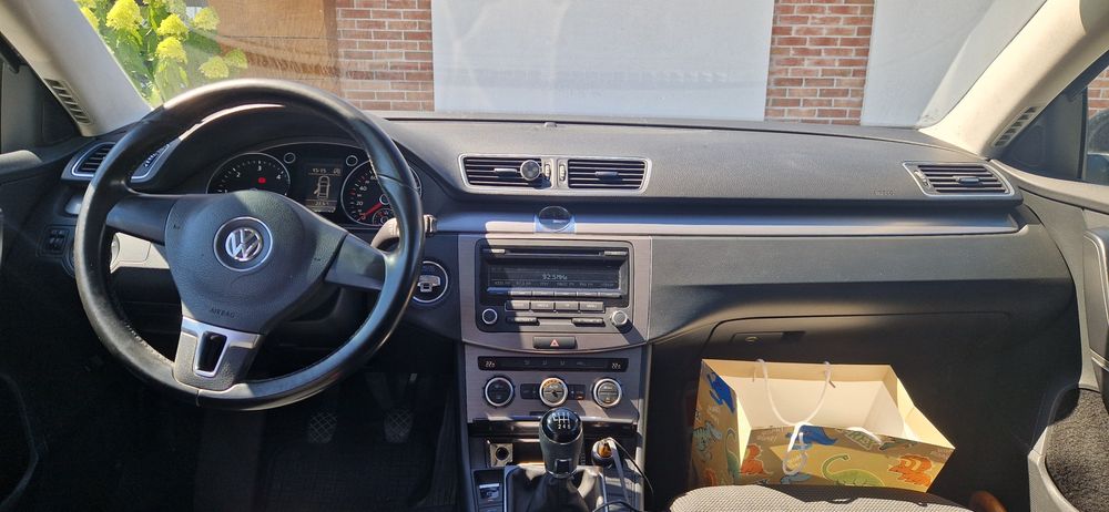 VOLKSWAGEN Passat 2012 — imagine 5