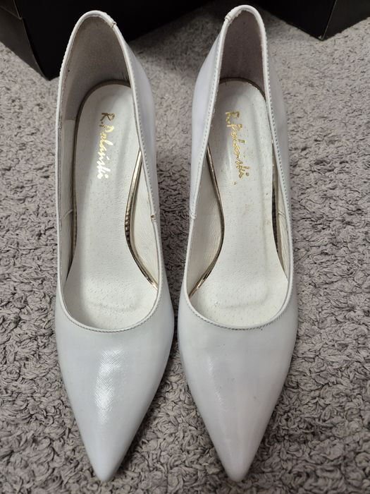 Елегантни обувки