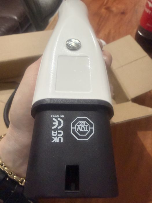 Cablu  auto auto electric pt alimentare de la masina 220v