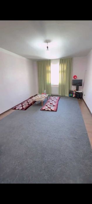 Продается 3-комнатная квартира в Чирчике