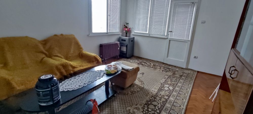 Дава се под наем Тристаен апартамент в Казанлък - 100 кв.м за 398.82 € - Снимка #7