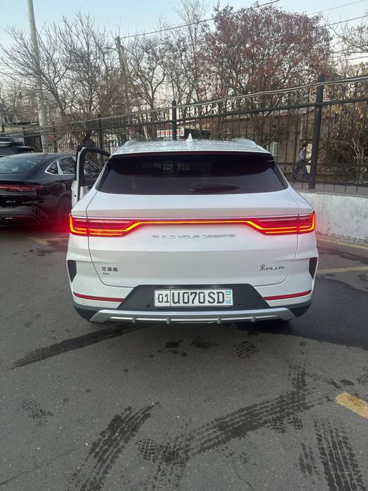 BYD Song Plus EV 2023 yil 2024 salondan oldingan eng full pozitsiyasi