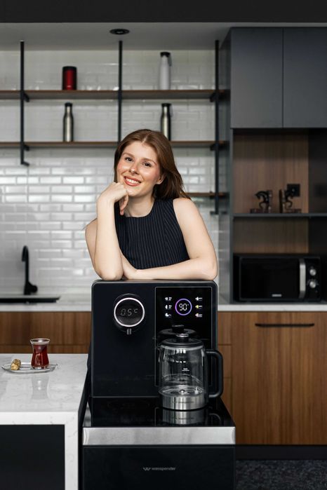 Wasspender WS-200 умен диспенсър за вода с котлон и дисплей