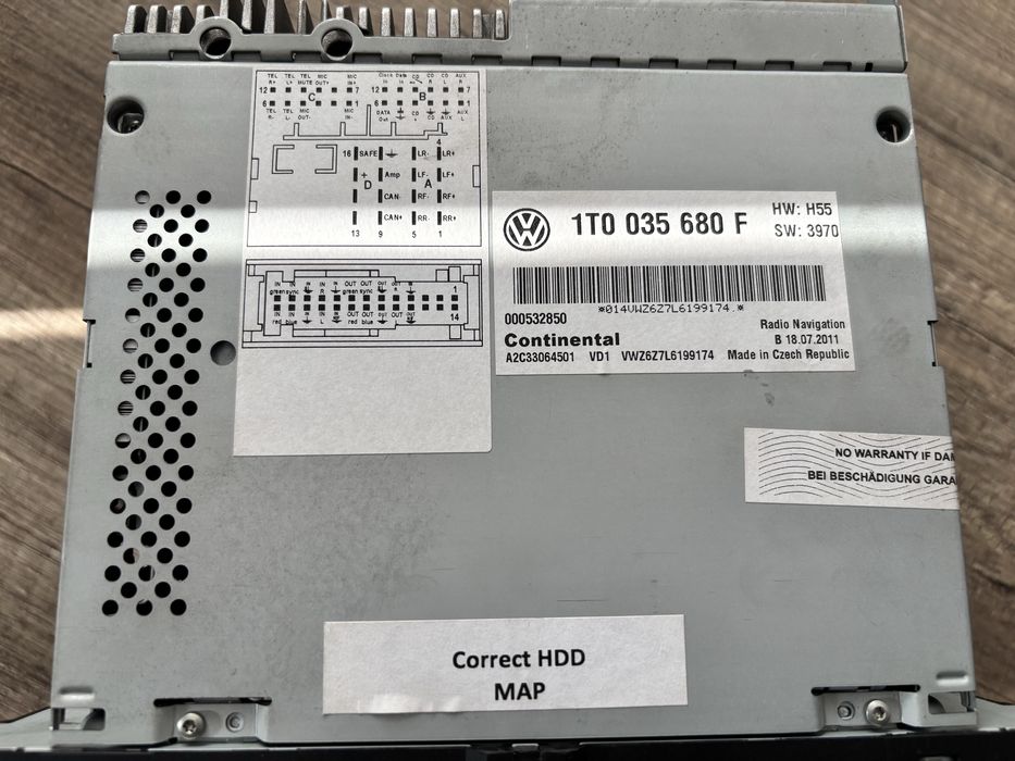 Vand sau schimb Cd player Gps vw