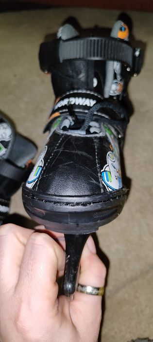продам коньки для мальчика
