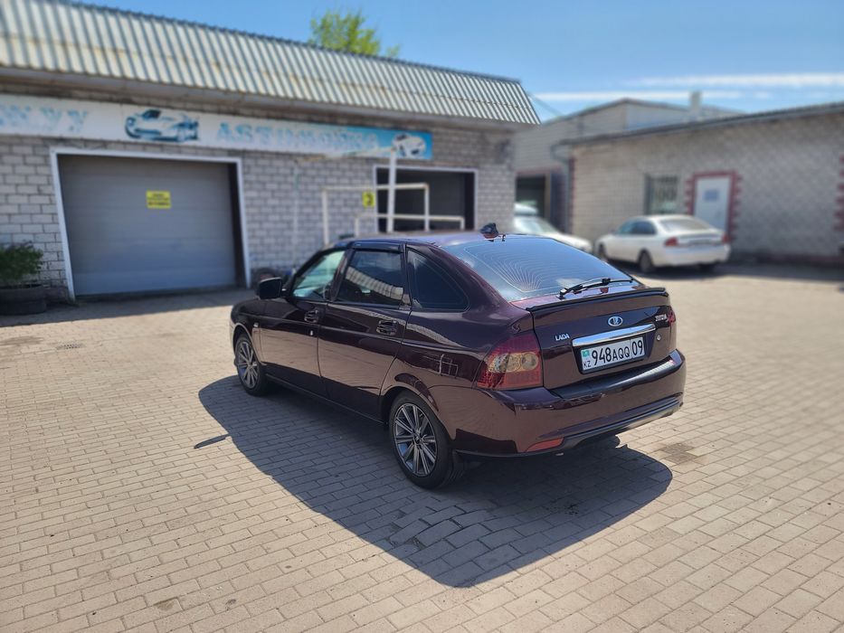 Автомобиль лада приора