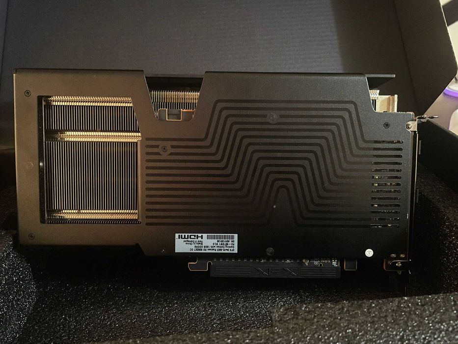 AMD Radeon RX 9060 XT 16GB XFX Swift – NOUĂ | Factură + Garanție PC Garage
