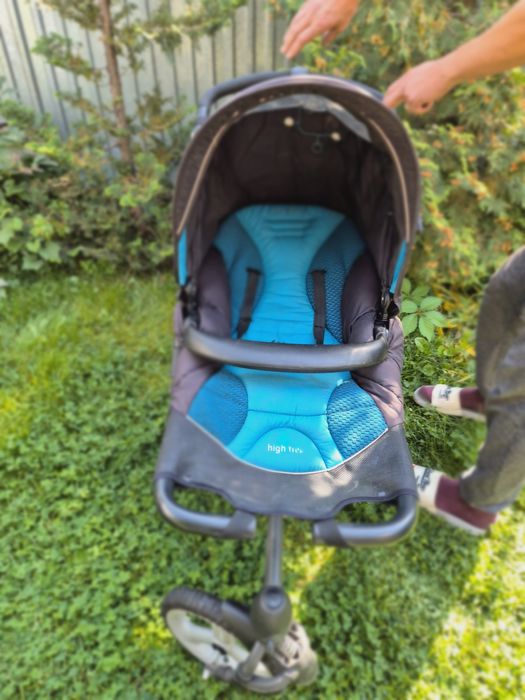 Детскую коляску б/у ПРОДАМ СРОЧНО