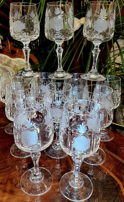 Хрусталь. Шикарные фужеры "Ананас" 12 шт. Югославия. Дёшево !