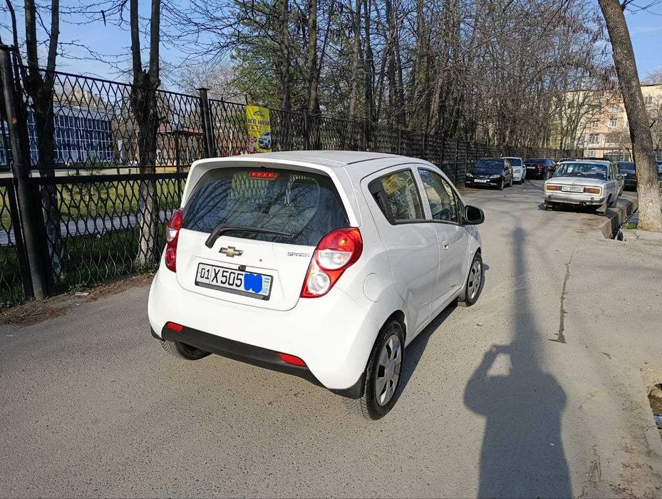 Спарк сотилади. Spark sotiladi