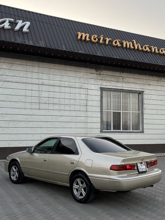 Тайота Камри 25 американец