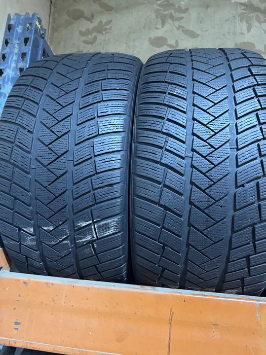 Set anvelope 315/40R21-275/45R21-Vedestein
