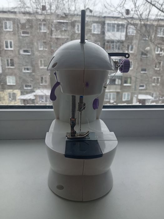 мини швейная машина