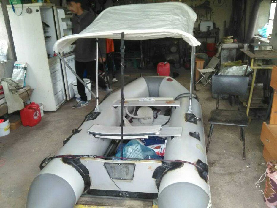 Извънбордови двигател HIDEA  с лодка