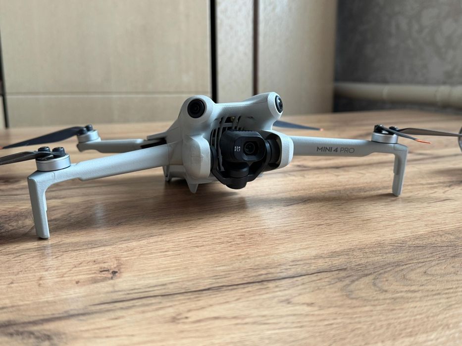 Дрон dji mini 4 pro