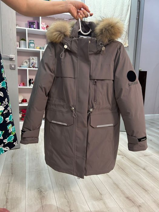 Продам куртку новую