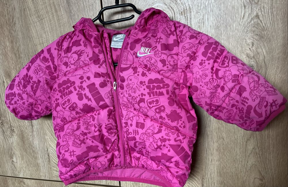 Лот от зимно яке и ботушки Nike