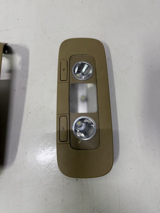 Plafoniera lampa lumini plafon fata spate Passat B6 Bej Galbena