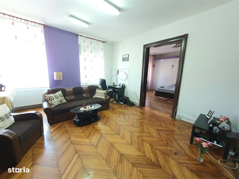 Balcescu - Istoric - Parter - 3 Camere - 2 Bai - Gradina 90Mp - Centra