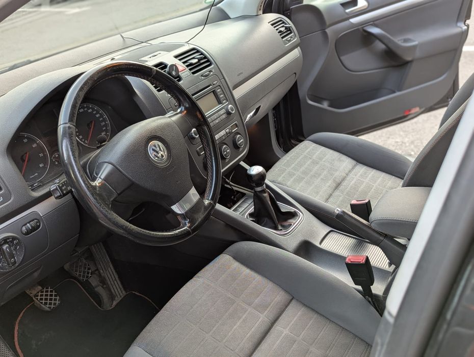 Vand Volkswagen Golf 5 1.6 MPI Goal