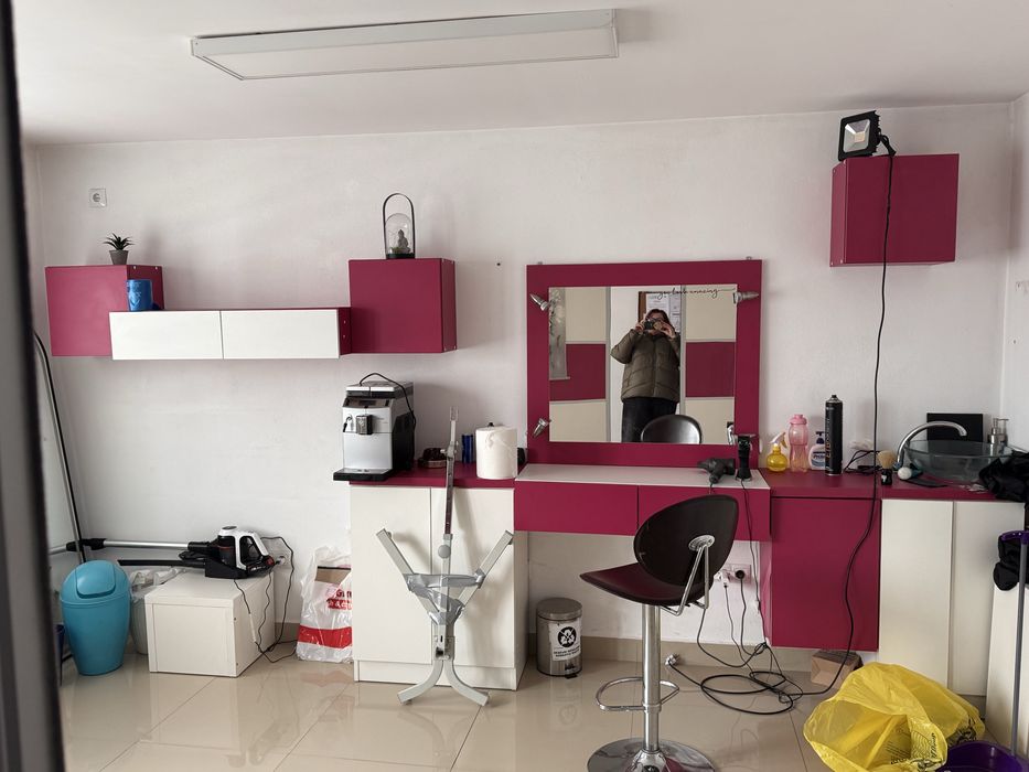 Mobilier pretabil salon beauty