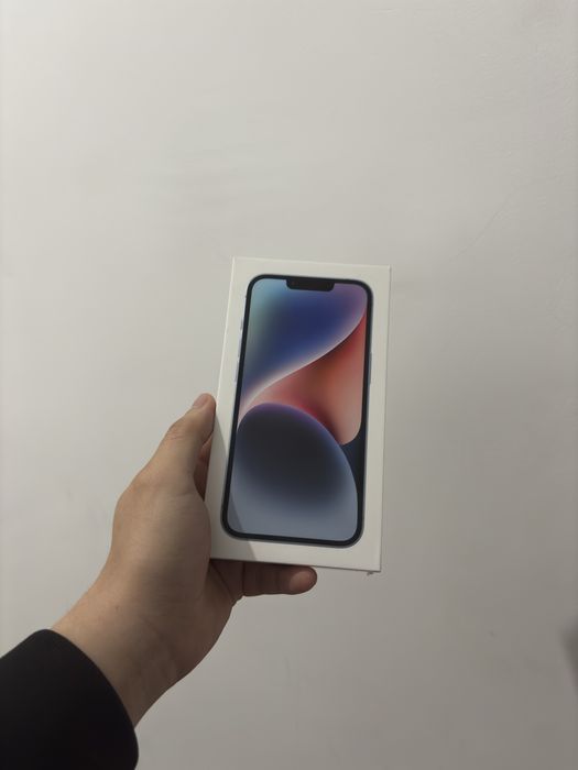 IPhone 14 с коробкой