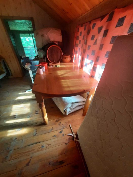 Masa din lemn masiv, picioare sculptate stejar